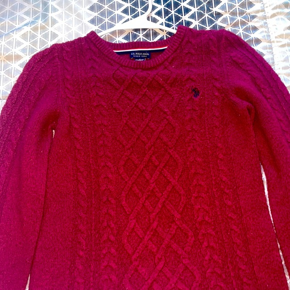 Burgundy sweater - Picture 1 of 2